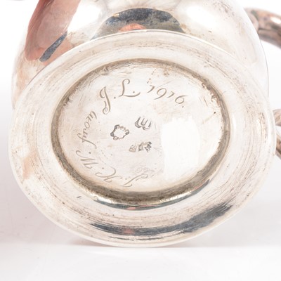 Lot 219 - George III silver mug, London 1758