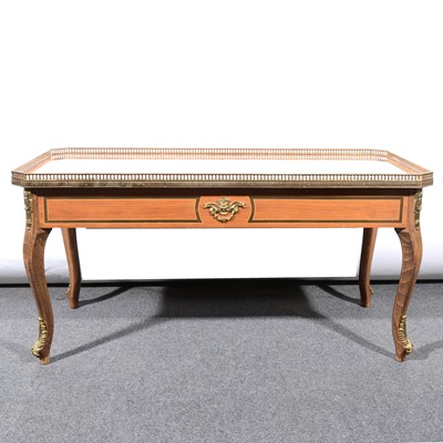 Lot 502 - An Italian marquetry coffee table