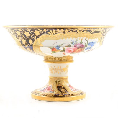 Lot 14 - A Staffordshire porcelain comport, probably Davenport, third quarter of the 19th Century