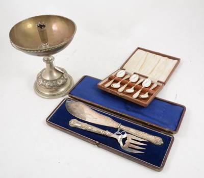 Lot 1087 - Silver plated table centre