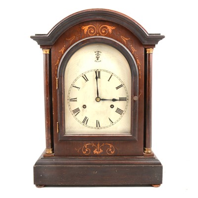 Lot 1428 - An Edwardian mahogany cased mantel clock