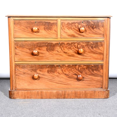 Lot 520 - A Victorian mahogany chest of drawers