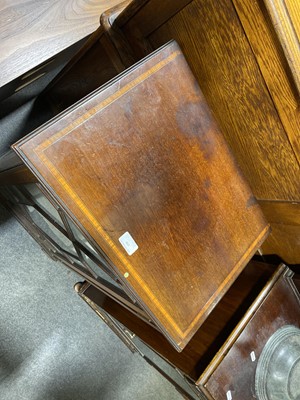 Lot 460 - A small Edwardian mahogany display cabinet.