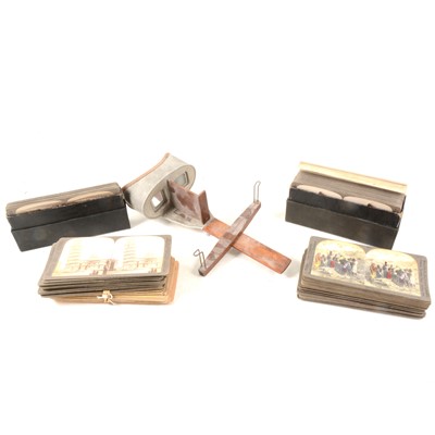 Lot 270 - An Underwood and Underwood Stereoscopic viewer and cards