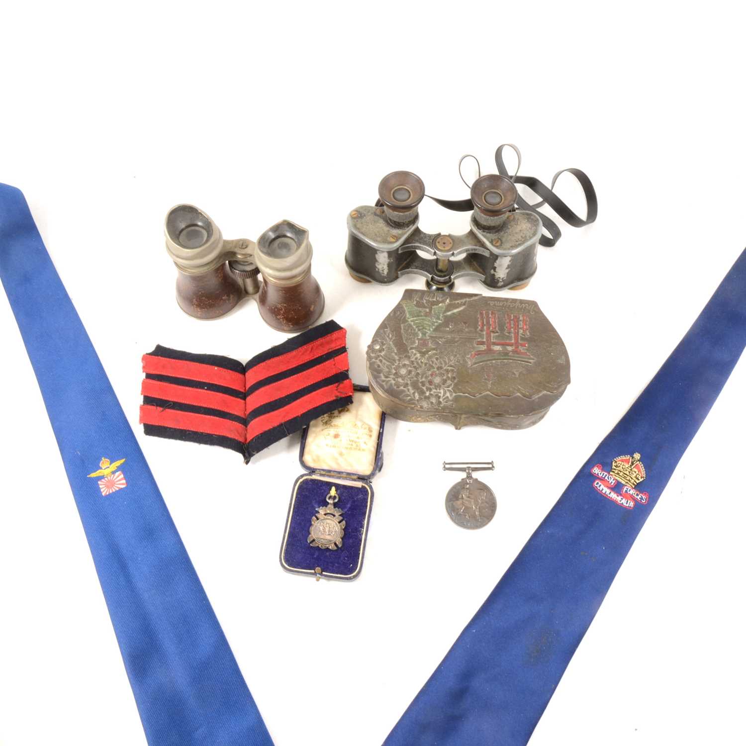 Lot 196 - Militaria - WWI British War medal, binoculars, badges etc.