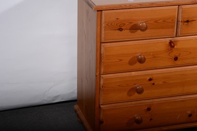Lot 83 - A modern pine chest of drawers