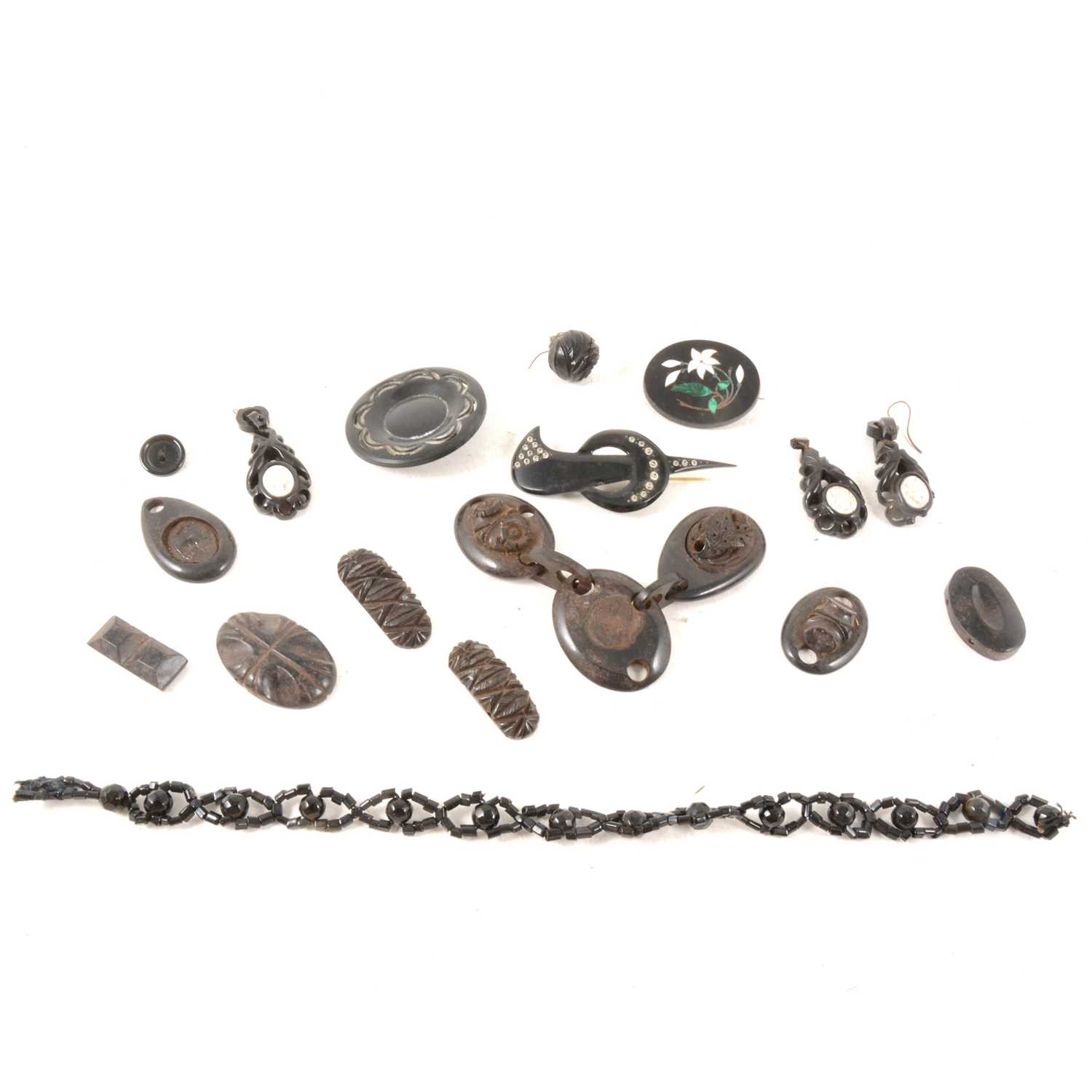 Lot 129 - 'Black Mourning Jewellery'. Inlaid brooch, earrings, necklace etc. etc.