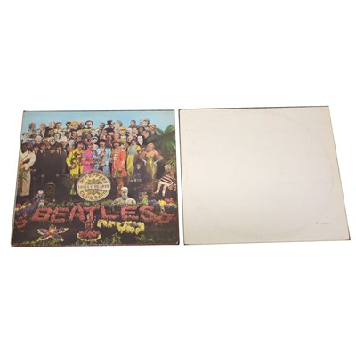 Lot 3 - Two The Beatles LP vinyl records; Sgt Peppers, The White Album.