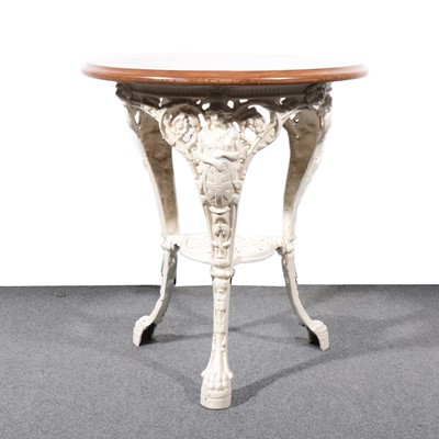 Lot 568 - A Britannia pub table