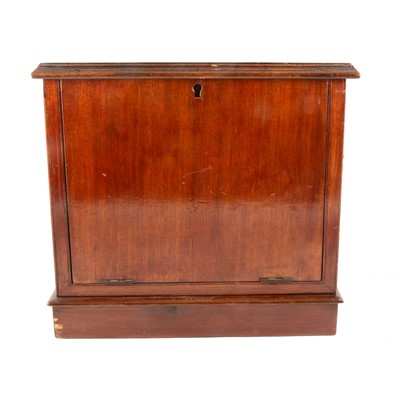 Lot 455 - A mahogany travelling writing companion box.