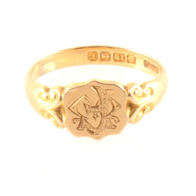 Lot 347 - A 18 carat yellow gold signet ring.