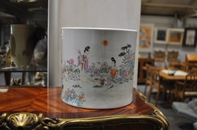 Lot 30 - A Chinese porcelain cylindrical brush holder, 20th century