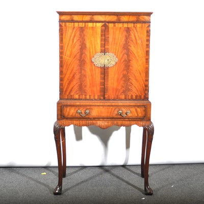 Lot 540 - A mahogany cocktail cabinet