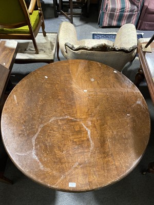 Lot 131 - A William IV varnished mahogany breakfast table