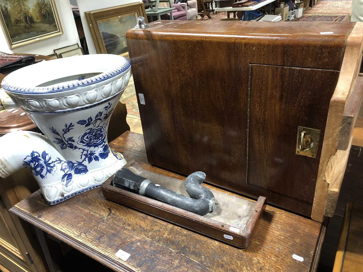 Lot 524 - Victorian porcelain toilet basin and mahogany cistern