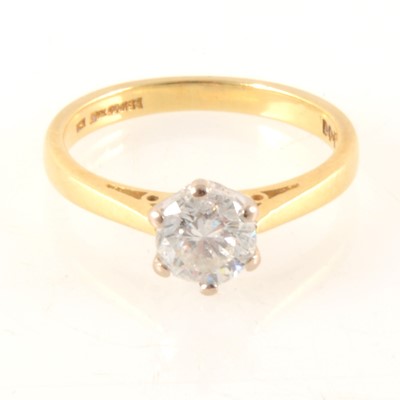 Lot 342 - A diamond solitaire ring.