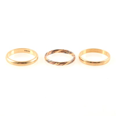 Lot 343A - Three 9 carat gold wedding bands.