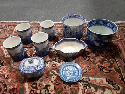 Lot 134 - A Wedgwood blue and white Fallow Deer pattern jardiniere, and quantity of Spode