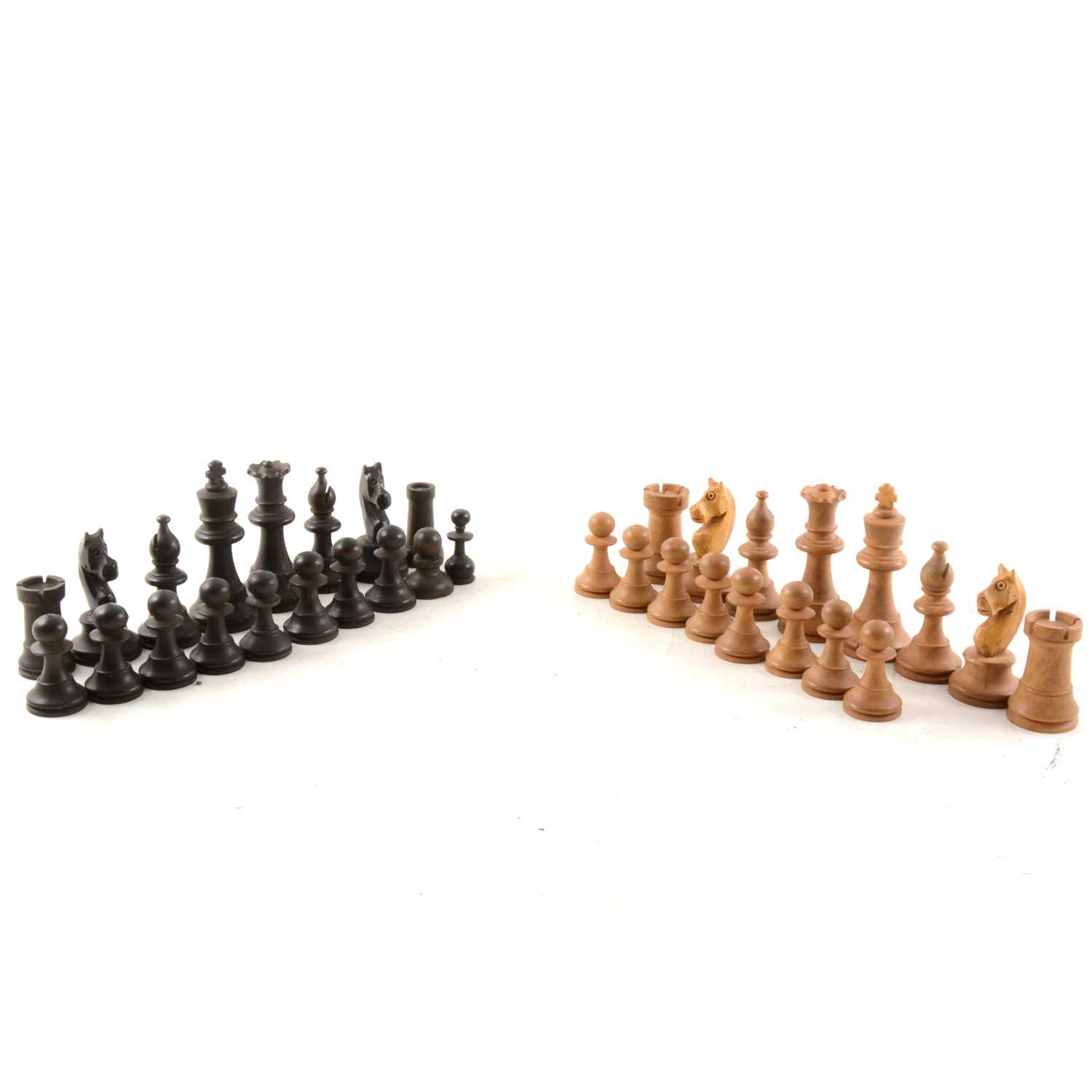 Lot 170 - A boxwood and ebonised Staunton pattern chess set