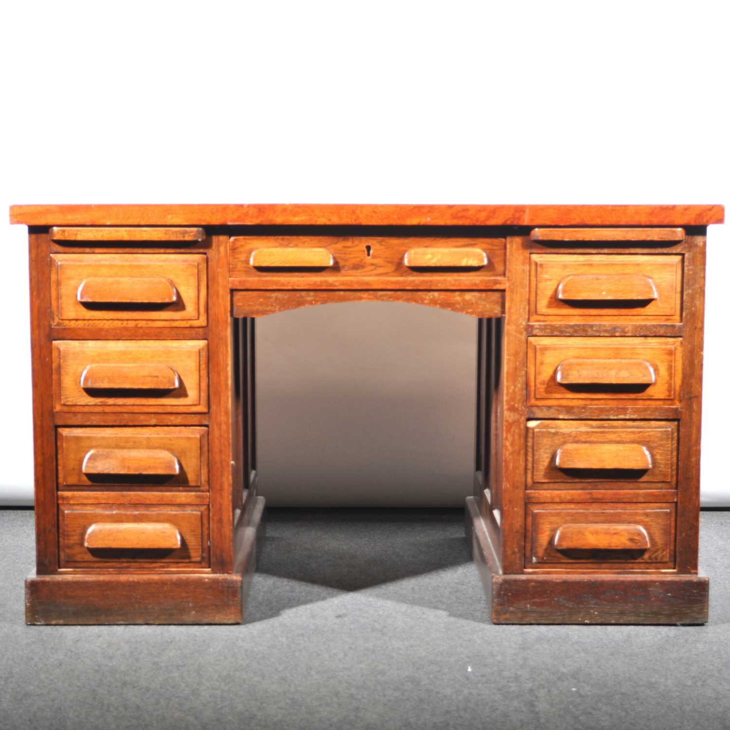 Lot 529 - A Lebus type oak twin pedestal office desk