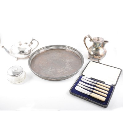 Lot 267 - A silver mounted glass powder jar, Birmingham 1922, 11cm, and various plated wares