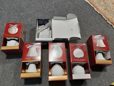 Lot 104 - A collection of Lladro Christmas balls, Collectors Society plaques, etc