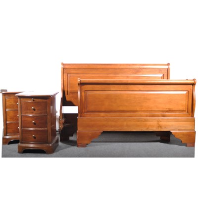 Lot 628 - Modern cherry wood French bed