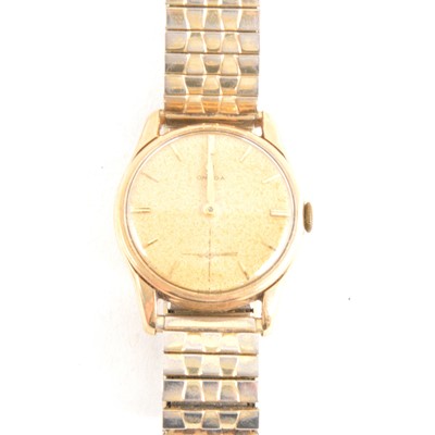 Lot 404 - Omega - a gentleman's 9 carat yellow gold wrist watch