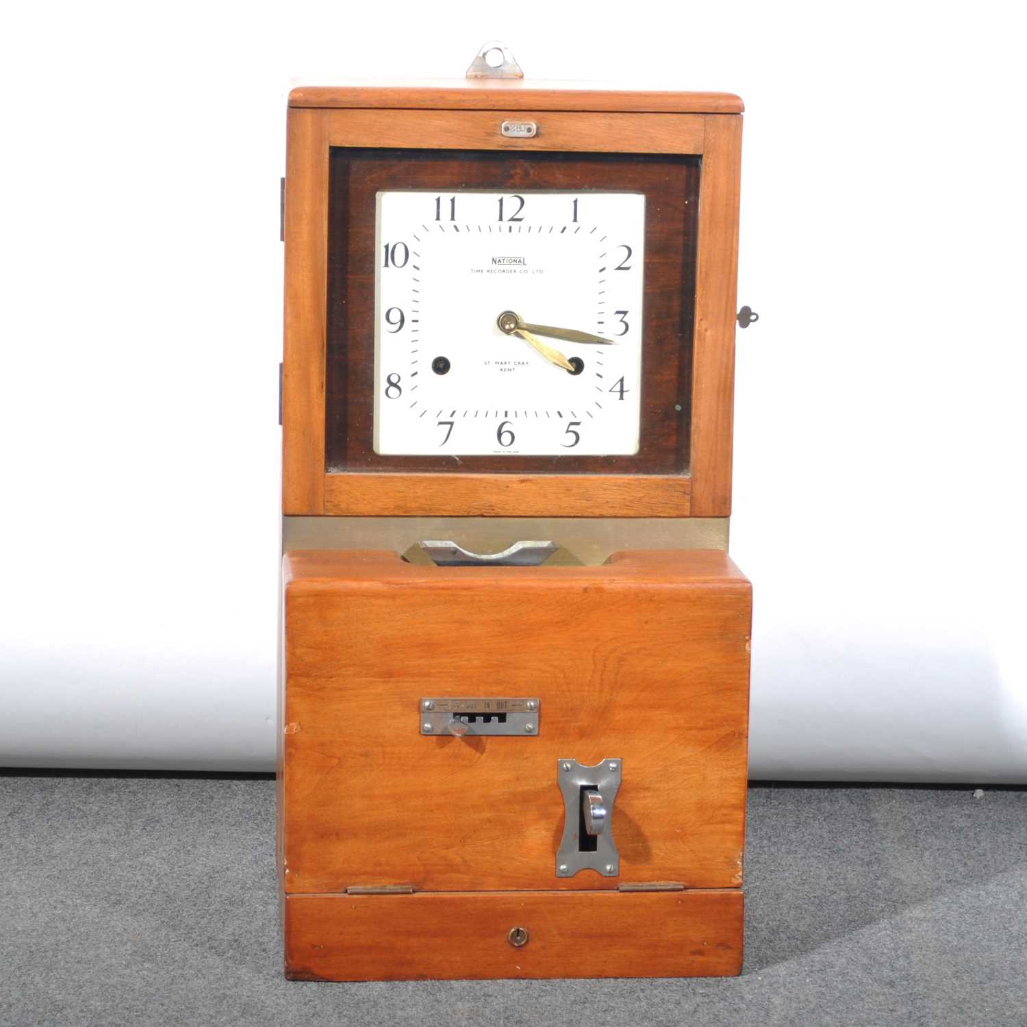 Lot 200 - A hardwood cased Time Recorder,