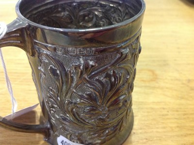 Lot 291 - Late Victorian silver mug