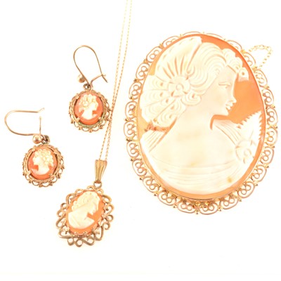 Lot 261 - A cameo brooch, pendant and earrings.