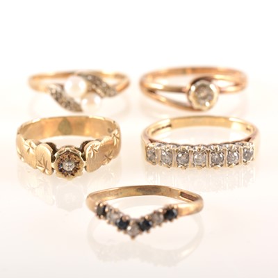Lot 229 - Five gemset rings, two illusion set diamond solitaires.