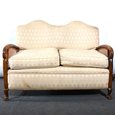 Lot 473 - Small bergere settee