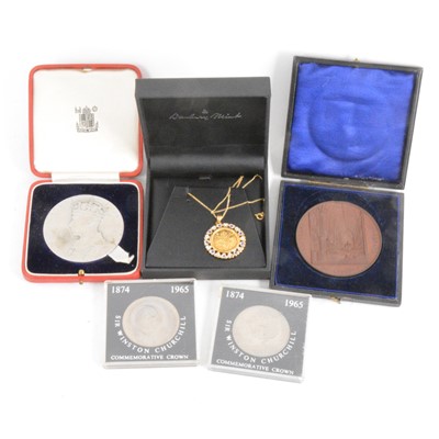 Lot 395 - A 1922 silver "peace" dollar, a 1937 crown, and a quantity of commemorative coins.