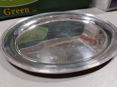 Lot 263 - Pair of silver waiters, small salver and an oval stand