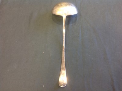 Lot 76 - A George III silver ladle, William Eley & William Fearn, London 1800