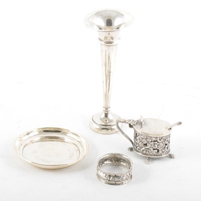 Lot 322 - Silver spill vase, Sanders & Mackenzie, etc