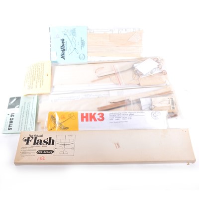 Lot 305 - 5 x Hand Launch glider kits.