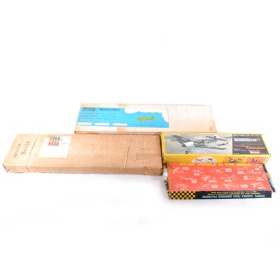 Lot 315 - Box containing 2 plans and parts kits A1...