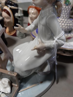 Lot 83 - A Lladro figure, The Young Artist, 18cm