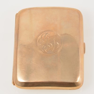 Lot 384 - A vintage 9 carat yellow gold cigarette case.