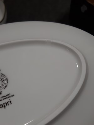 Lot 116 - An extensive Royal Worcester fine bone china dinner service, Capri pattern.