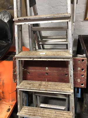 Lot 673 - Workmate; pair of trestle stands; and step ladder.