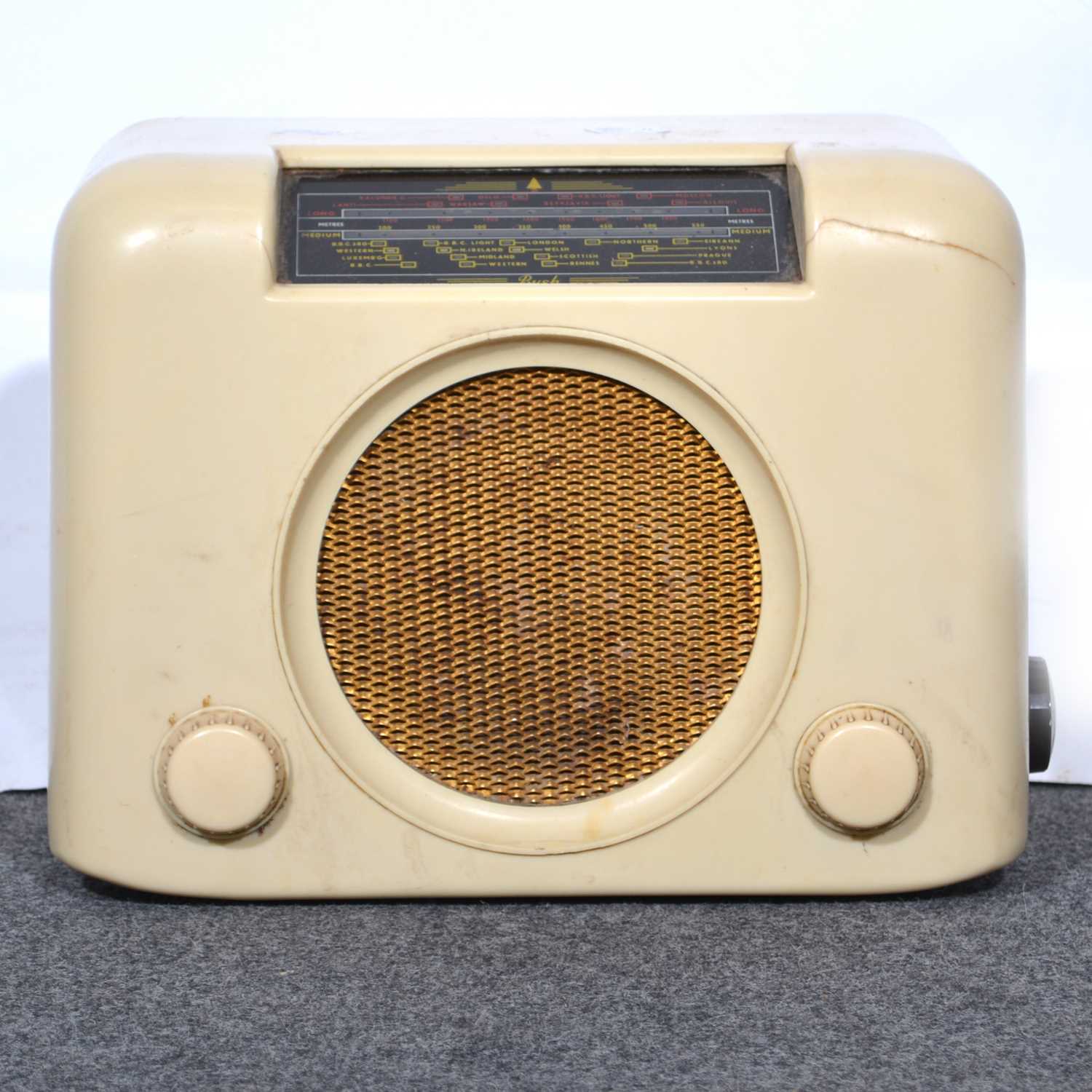 Lot 238 - A Bush type D.A.C. 90A radio