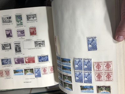 Lot 179 - New Age Stamp Albums