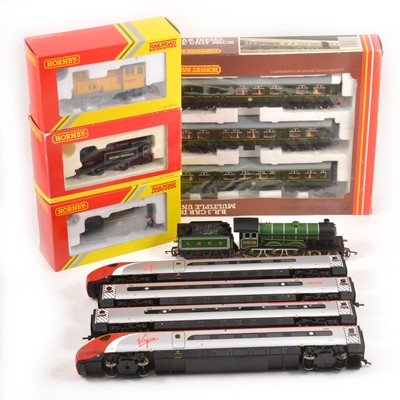 Lot 50 - Five Hornby OO gauge model locomotives, loose and boxed.