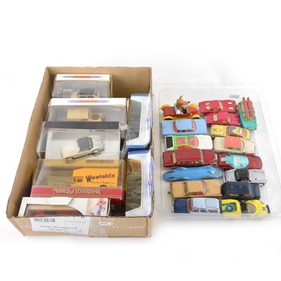 Lot 116 - Two trays of die-cast models and vehicles; including loose examples and modern boxed models