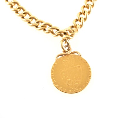 Lot 201 - An 18 carat yellow gold single albert watch chain with Spade Guinea attached.