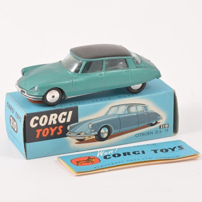 Lot 120 - Corgi Toys; no.210 Citroen D.S. 19, green body, black roof, in original box with booklet.