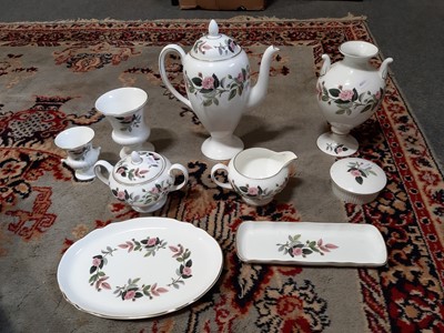 Lot 16 - A quantity of Wedgwood Hathaway Rose pattern dinner and decorative wares